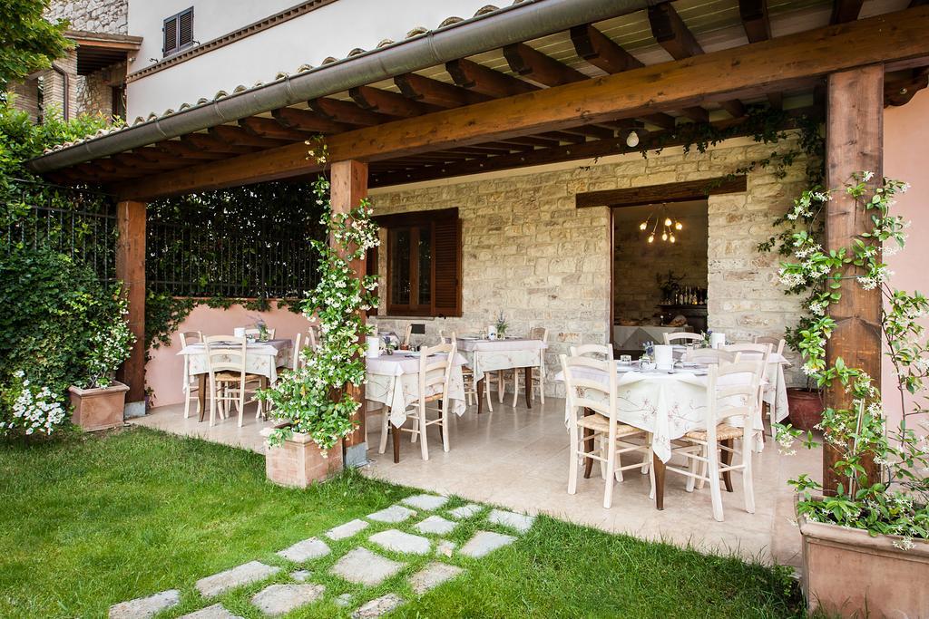 Country House Poggio Fiorito Asís Exterior foto