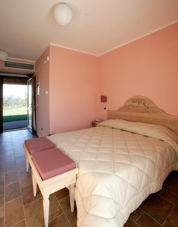 Country House Poggio Fiorito Asís Habitación foto